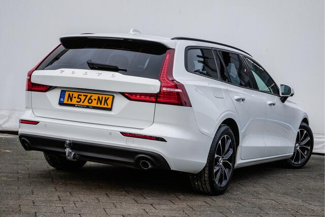 Volvo V60 2.0 B3 Momentum Advantage Trekhaak/ Contourstoelen/ Stuur-stoelverwarming/ Leer/ Carplay/ Pdc/ Full led