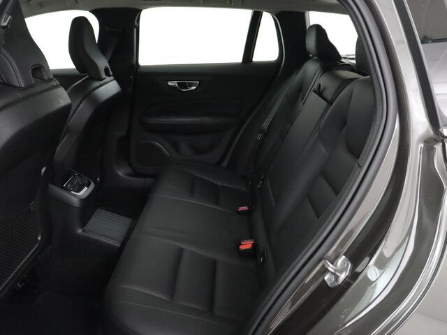 Volvo V60 2.0 T8 Recharge AWD Inscription | Panoramadak | Trekhaak | Stoel & stuurverwarming | Carplay | Harman/Kardon | Navigatie | Achterbankverwarming | Cruise control | PHEV | Plug In