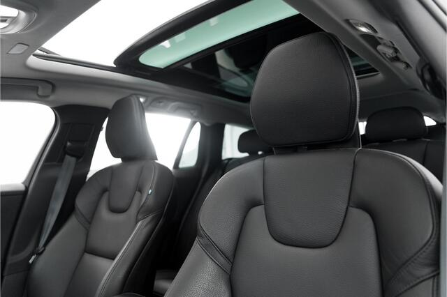 Volvo V60 2.0 B4 Plus Bright Panoramadak Trekhaak Leder