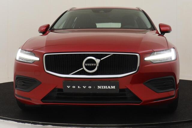 Volvo V60 T4 AUT. MOMENTUM PRO -BLIS|TREKHAAK|19"|ADAP.CRUISE|VERW.VOORSTOELEN