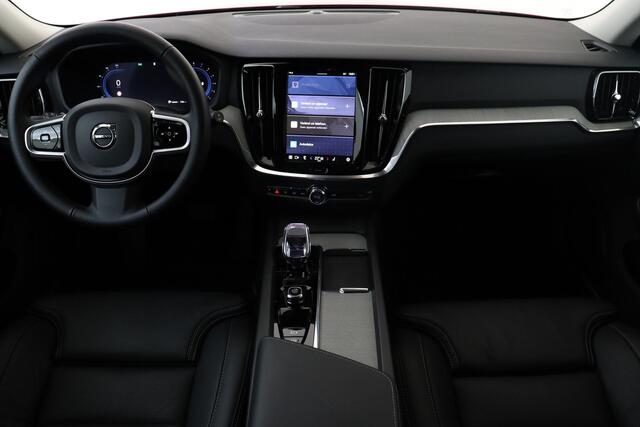 Volvo V60 B4 (M-HYBRID) PLUS DARK -GEVENT.LEDER|CAMERA|TREKHAAK|ADAP.CRUISE|POWER-SEATS|19"