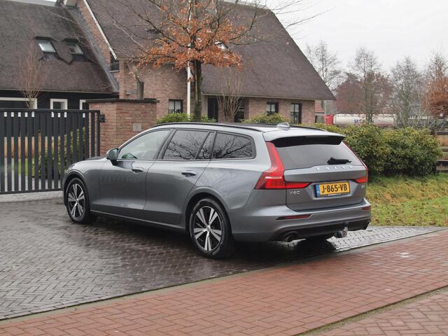 Volvo V60 2.0 B3 Momentum Advantage | Camera | Trekhaak | Apple Carplay | Cruise Control |