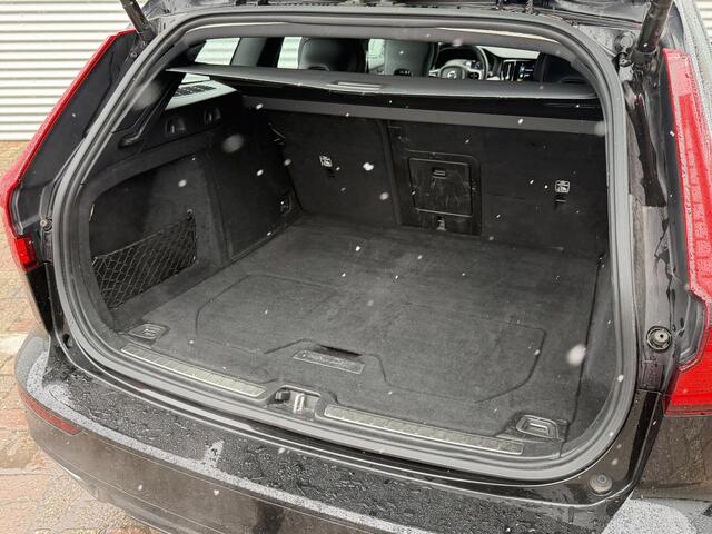 Volvo V60 2.0 B4 R-Design | Nieuw Binnen! | BTW | Memory | Trekhaak | Stoelverwarming | Apk 01-2028