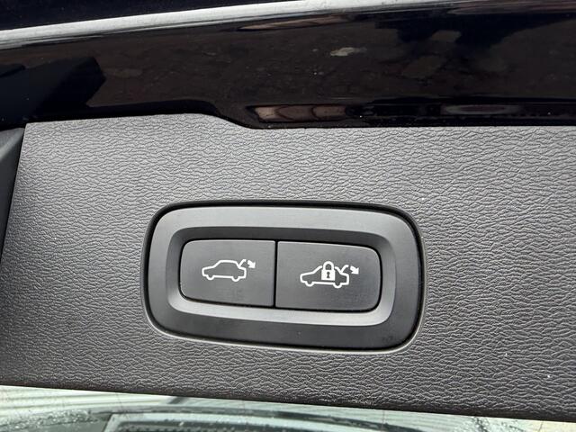 Volvo V60 2.0 B4 R-Design | Nieuw Binnen! | BTW | Memory | Trekhaak | Stoelverwarming | Apk 01-2028