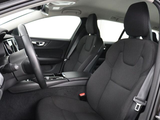 Volvo V60 2.0 T6 Recharge AWD Business Pro | Trekhaak | 360 Camera | Adaptive Cruise | Navigatie | Carplay | LED