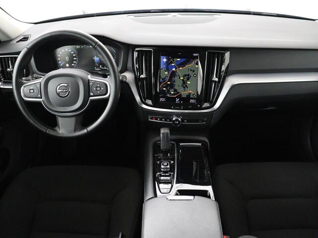 Volvo V60 2.0 T6 Recharge AWD Business Pro | Trekhaak | 360 Camera | Adaptive Cruise | Navigatie | Carplay | LED