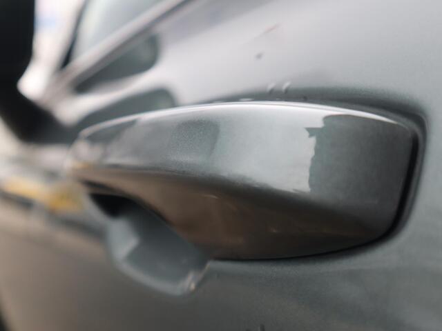 Volvo V60 2.0 T6 Plug-in hybrid AWD Plus Dark | Exterieur Styling Kit | Elektrische stoelen met memory |