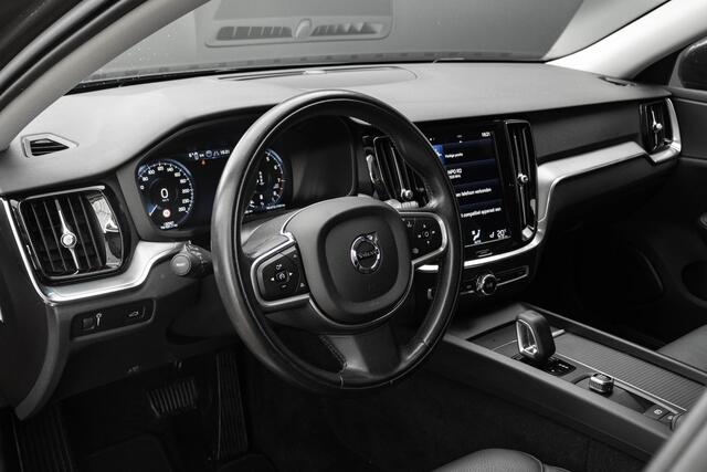 Volvo V60 2.0 B3 Essential Edition | Adaptieve Cruise Control | Camera | Stoel en stuurverwarming | DAB+| Lederen bekleding |