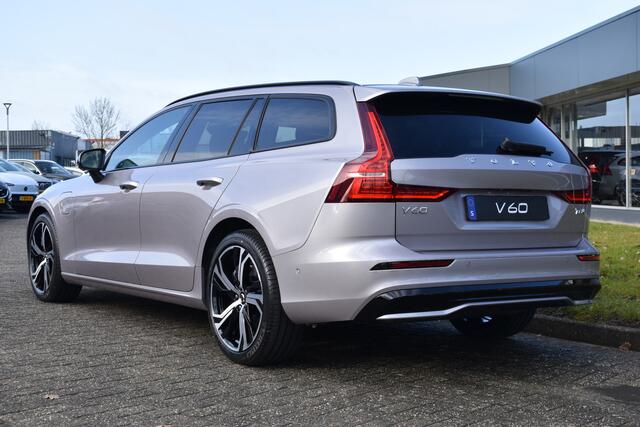 Volvo V60 T6 350PK Plug-in hybrid AWD Plus Dark Panodak | H&K | ACC | Blis | Contour Stoelen | Stuurverwarming