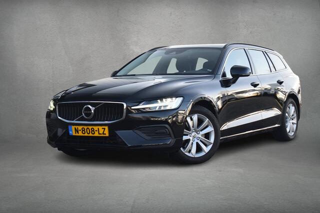 Volvo V60 2.0 B3 Momentum Business | Trekhaak | Apple CarPlay | ACC | Climate