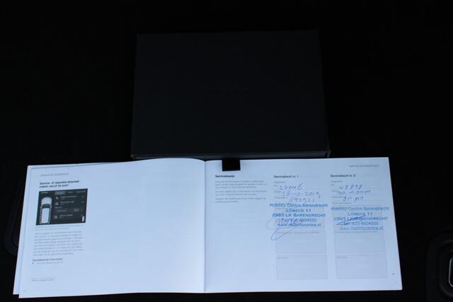 Volvo V60 T5 Automaat Momentum | Trekhaak | Parkeer sensoren | Leder stoelen | Bluetooth | Lichtmetaal |