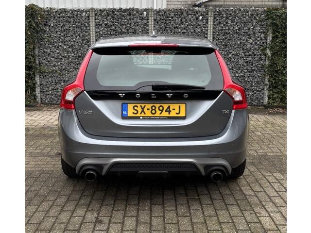 Volvo V60 2.0 T4 Bus. Sport