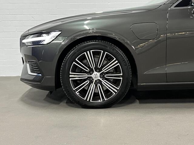 Volvo V60 2.0 T6 Recharge AWD Inscription Open dak | Stuur-/stoelverwarming | Achteruitrij camera | Harman Kardon | Cruise control | Carplay