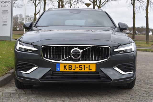 Volvo V60 T6 350PK Plug-in hybrid AWD Ultra Dark | Demo | Blis | Stoelventilatie | Massage Stoelen | Panodak | 360 Camera | B&W