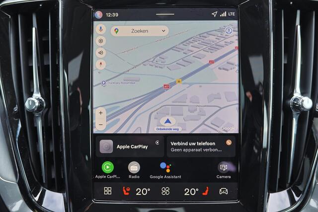 Volvo V60 B4 Essential Edition - Intellisafe Assist/Surround - LED-koplampen - Google Infotainment - Parkeersensoren v/a - Parkeercamera achter - Verwarmbare voorstoelen/achterbank - Verwarmbaar stuurwiel - 18' velgen