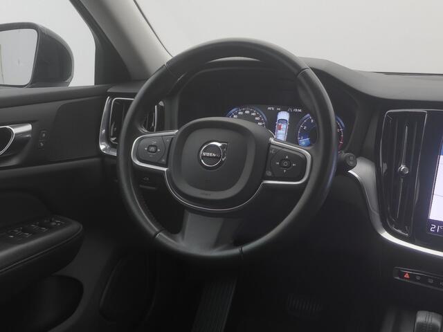 Volvo V60 2.0 B3 Momentum Advantage | CRUISE | CARPLAY