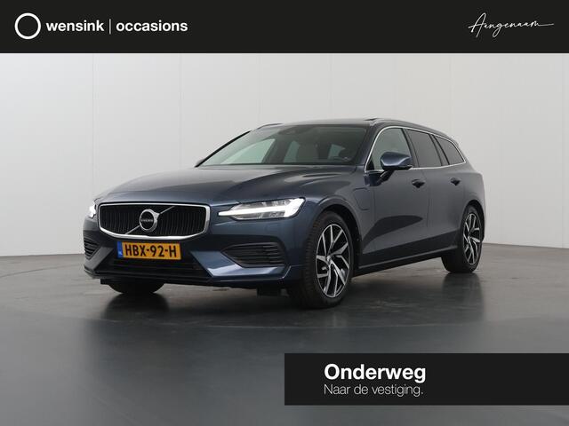 Volvo V60 2.0 T6 Recharge AWD R-Design | Panoramadak | Contourstoelen | HUD | Navigatie | Stoelverwarming | Camera | DAB | Apple CarPlay/Android Auto | Adaptieve Cruise Control | Harman/Kardon | Ele.verstelbare stoel + geheugen |
