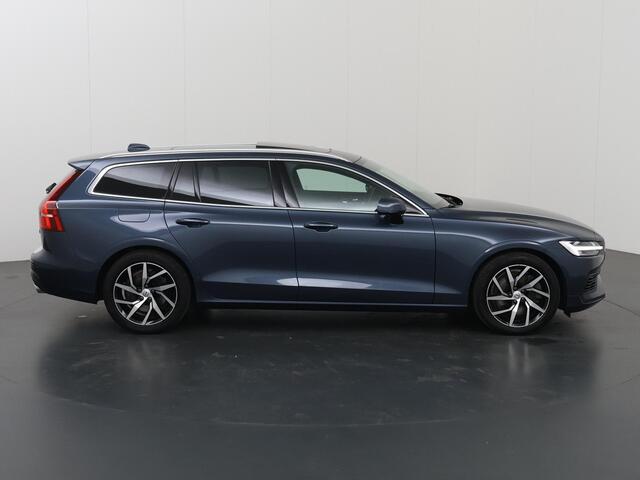Volvo V60 2.0 T6 Recharge AWD R-Design | Panoramadak | Contourstoelen | HUD | Navigatie | Stoelverwarming | Camera | DAB | Apple CarPlay/Android Auto | Adaptieve Cruise Control | Harman/Kardon | Ele.verstelbare stoel + geheugen |