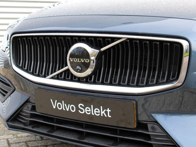 Volvo V60 2.0 T6 Plug-in hybrid AWD Core Business Edition / Automaat / 360* camera / 19" velgen / Harman Kardon audio