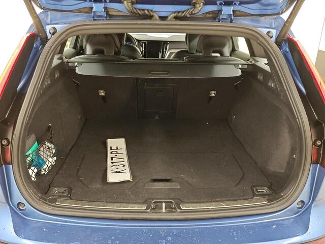 Volvo V60 2.0 B3 R-Design NL-AUTO | R-DESIGN | TREKHAAK