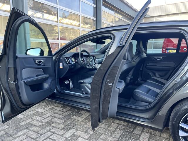 Volvo V60 2.0 T4 R-Design Leder Stoelverwarming Stuurwielbediening Parkeersensoren voor en achter Apple carplay Airco Cruise controle R-line Elektrische achterklep