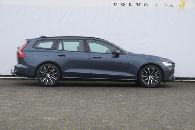 Volvo V60 T6 350PK Automaat AWD Plus Dark / Adaptive cruise control / Elektrische stoelen / Harman Kardon audio / Trekhaak / Pilot assist / BLIS / Stoel en stuur verwarming / Elektrische achterklep / Parkeersensoren met 360 camera / Google infotainment