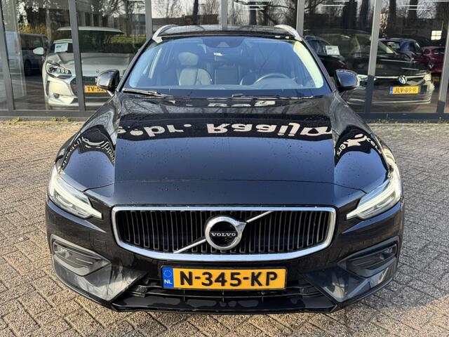 Volvo V60 2.0 D3 Momentum Pro*Navi*Camera*
