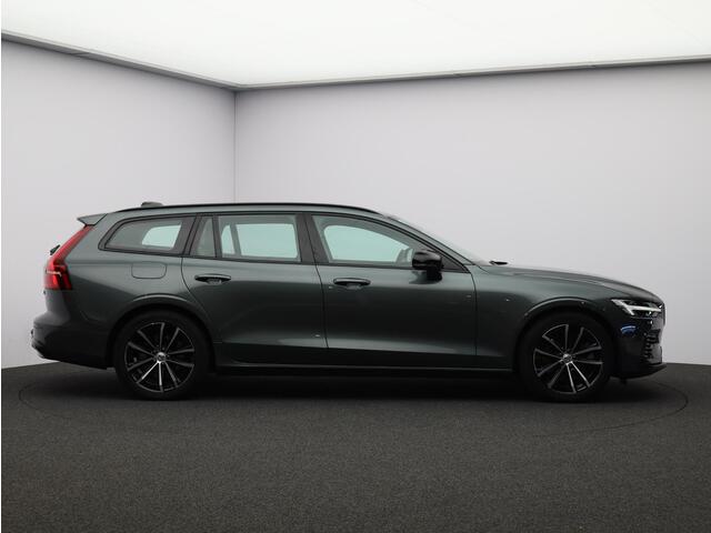 Volvo V60 T6 AWD Plug-in hybrid Plus Dark / Trekhaak / 360 camera / elektr. verst. contourstoelen / stuur-,stoel-, voorruit verw. / Harman Kardon audio / Keyless drive
