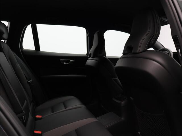 Volvo V60 T6 AWD Plug-in hybrid Plus Dark / Trekhaak / 360 camera / elektr. verst. contourstoelen / stuur-,stoel-, voorruit verw. / Harman Kardon audio / Keyless drive