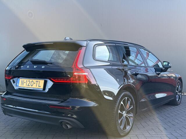 Volvo V60 BWJ 2022 2.0 B4 200 PK Momentum AUTOMAAT | TREKHAAK | STOEL + STUURVERW. | FULL LED | CAMERA | ADAPTIVE CRUISE | CARPLAY + ANDROID | NAVI | CLIMA | LMV | PDC