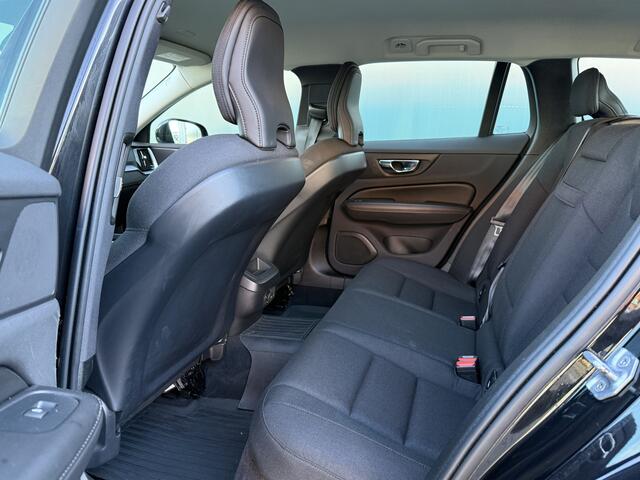 Volvo V60 BWJ 2022 2.0 B4 200 PK Momentum AUTOMAAT | TREKHAAK | STOEL + STUURVERW. | FULL LED | CAMERA | ADAPTIVE CRUISE | CARPLAY + ANDROID | NAVI | CLIMA | LMV | PDC