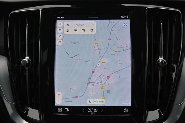 Volvo V60 B3 Core - IntelliSafe Assist & Surround - Parkeercamera achter - Parkeersensoren voor & achter - Draadloze tel. lader - 17' LMV