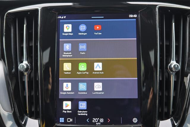 Volvo V60 B3 Core - IntelliSafe Assist & Surround - Parkeercamera achter - Parkeersensoren voor & achter - Draadloze tel. lader - 17' LMV