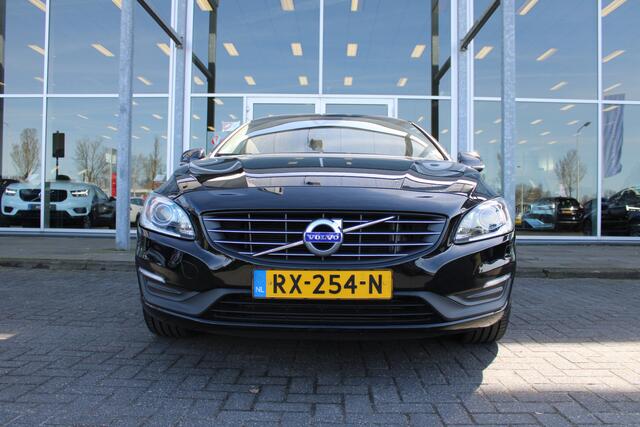 Volvo V60 T3 Automaat Polar+ | Stoelverwarming | Navigatie | Bluetooth | Climate control | Cruise control |