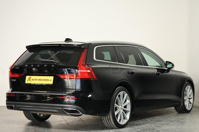 Volvo V60 2.0 T8 Twin Engine AWD Momentum Pro / Pilot assist / HUD / HK / Trekhaak