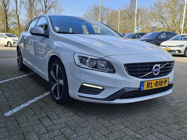 Volvo V60 2.0 T4 Business Sport | 190 PK | R-design | Automaat