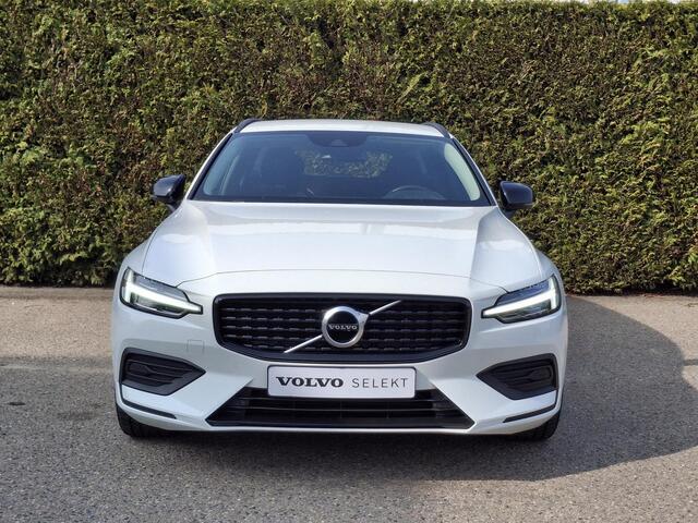 Volvo V60 2.0 B3 Momentum Advantage