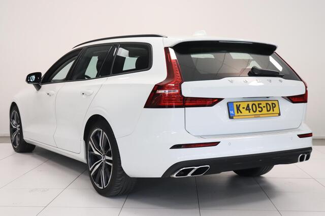 Volvo V60 2.0 B3 Momentum Advantage | Camera | Adaptieve Cruise | Lederen bekleding | Pack Winter |