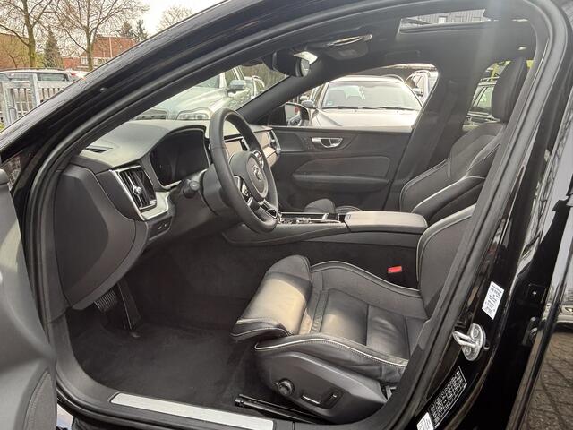 Volvo V60 T6 Recharge AWD Long Range Plus Dark Pano 360 Keyless Pilot Assist