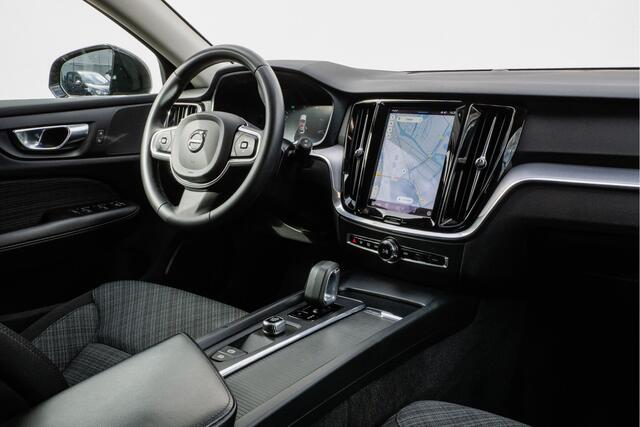 Volvo V60 2.0 B3 Essential Trekhaak/ Stuur+stoelverwarming/ Carplay/ DAB+/ 19" Lmv/ Cruise control