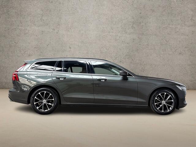 Volvo V60 2.0 B3 Inscription 163Pk Automaat (APPLE CARPLAY, LEDER, STUUR/STOELVERWARMING, CAMERA, TREKHAAK, SPORTSTOELEN, KEYLESS, ADAPTIVE CRUISE, NIEUWSTAAT)