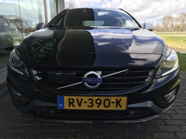 Volvo V60 2.0 T4 Polar+ Sport R-design Automaat | Rijklaar incl garantie | Camera Standkachel Keyless Stuurverwarming