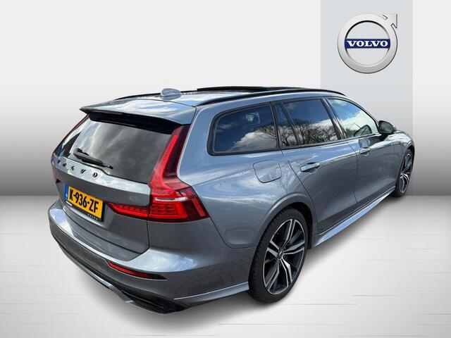 Volvo V60 2.0 T6 Recharge AWD R-Design | Plug-in Hybrid (PHEV) | Trekhaak | Panoramadak | Bowers Wilkins Audio | Stoelverwarming | Achteruitrijcamera | Parkeersensoren | Keyless Entry | Navigatie | Apple Carplay | Android Auto
