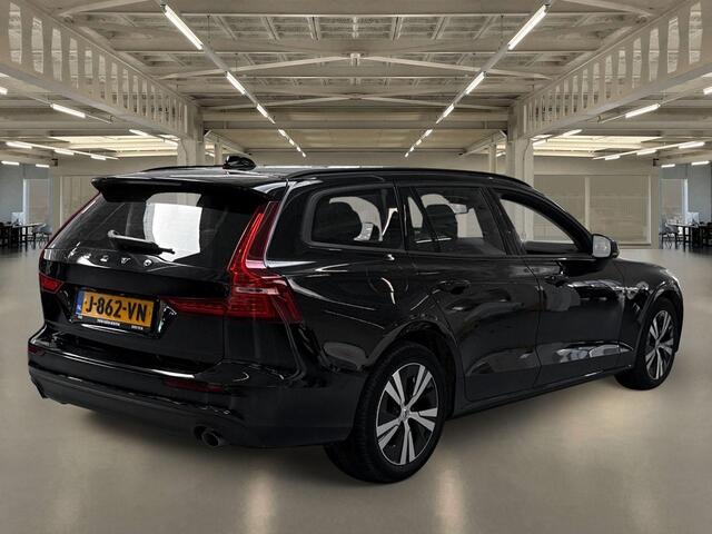 Volvo V60 2.0 B3 Momentum Advantage Mild hybrid, zuinig, leder..