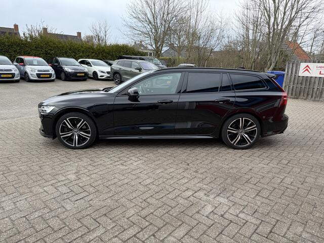 Volvo V60 2.0 T6 350 PK | Recharge | AWD R-Design | B&W Audio | 19 inch Lichtmetalen velgen | Bowers & Wilkens geluidinstallatie |