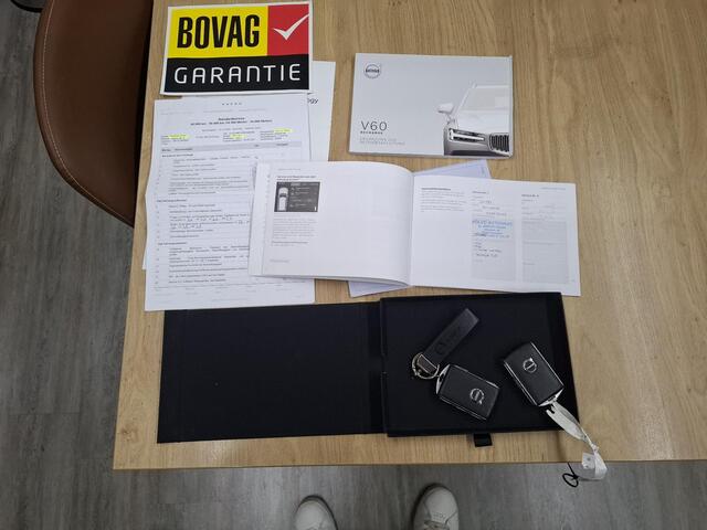 Volvo V60 2.0 T8 Twin Engine AWD R-Design Black Line!