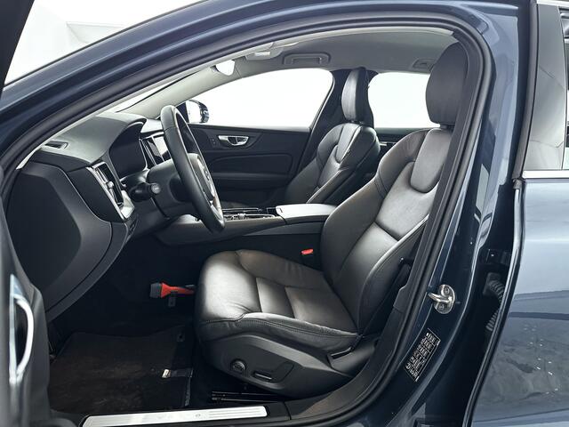 Volvo V60 T6 Plug-in hybrid AWD Essential Bright | Parkeercamera | Stoel- en Stuurverwarming | Trekhaak