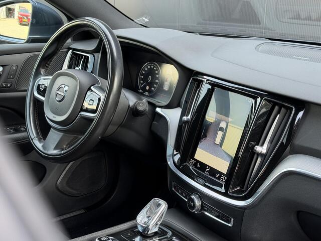 Volvo V60 2.0 T8 Twin Engine AWD Inscription 360 camera/ schuifdak /intellisafe/ head up display/ extra getint glas/ 19 inch/ trekhaak/ harman kardon