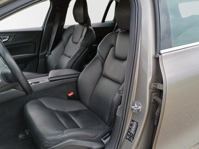 Volvo V60 2.0 T5 Momentum /Prachtige auto/Dealer onderhouden/