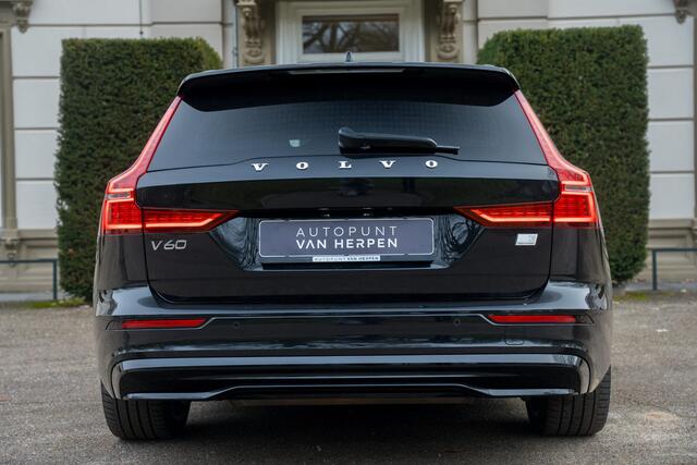Volvo V60 2.0 T8 Plug-in hybrid AWD Plus Dark TREKHAAK | ADAPTIVE | H&K | MEMORY | CAMERA